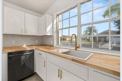 129 Sir Phillips Drive, Davenport, FL 33837 - Photo 5