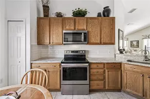 513 Vineyard Way, Poinciana, FL 34759 - Photo 15