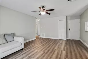 109 Wild Elm Ct, Sanford, FL 32773 - Photo 7