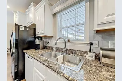 110 Forest Boulevard, Wildwood, FL 34785 - Photo 11