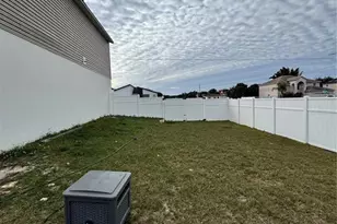 803 James Dr, Kissimmee, FL 34759 - Photo 17