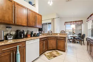 8204 Fan Palm Way, Kissimmee, FL 34747 - Photo 13