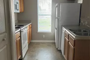 2727 Merrieweather Ln, Kissimmee, FL 34743 - Photo 3