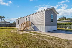 2003 Oak St, Saint Cloud, FL 34769 - Photo 3