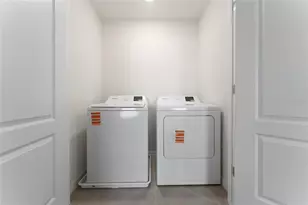 6594 Leo Ln, Saint Cloud, FL 34773 - Photo 15