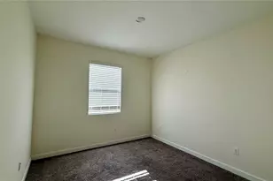 8548 Zoeller Hills Dr, Davenport, FL 33896 - Photo 9