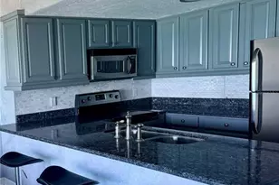 880 Mandalay Ave, Clearwater Beach, FL 33767 - Photo 15