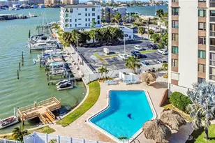 255 Dolphin Point, Clearwater Beach, FL 33767 - Photo 19