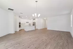 16392 Winding Preserve Cir, Clermont, FL 34714 - Photo 9