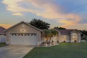 4215 Red Bird Ave, Saint Cloud, FL 34772 - Photo 1