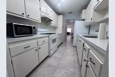 100 El Camino Drive #111, Winter Haven, FL 33884 - Photo 3