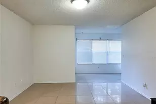 5152 Conroy Rd, Orlando, FL 32811 - Photo 9