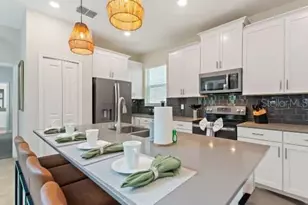 841 Drop Shot Dr, Davenport, FL 33896 - Photo 7