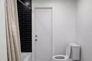 8760 NW 21st St, Sunrise, FL 33322 - Photo 13