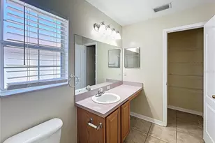 7465 Hunters Greene Cir, Lakeland, FL 33810 - Photo 17