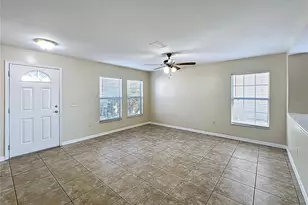 7465 Hunters Greene Cir, Lakeland, FL 33810 - Photo 5