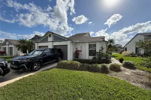 34 Lakepointe Cir, Kissimmee, FL 34743 - Photo 3