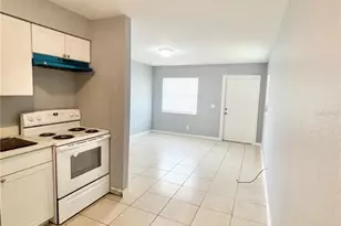 403 Terry St, Wildwood, FL 34785 - Photo 15