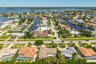 620 N Barfield Dr, Marco Island, FL 34145 - Photo 91