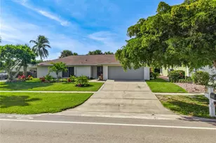 620 N Barfield Dr, Marco Island, FL 34145 - Photo 9