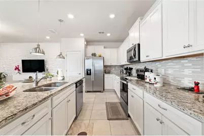 4250 Lana Avenue, Davenport, FL 33897 - Photo 11