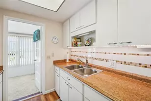 1900 59th Ave N, Saint Petersburg, FL 33714 - Photo 15