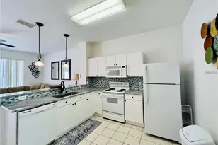 2413 Silver Palm Dr, Kissimmee, FL 34747 - Photo 5