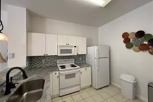 2413 Silver Palm Dr, Kissimmee, FL 34747 - Photo 3