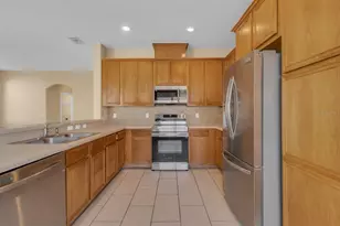 2827 Sand Arbor Cir, Orlando, FL 32824 - Photo 15