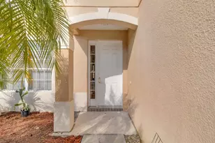 2827 Sand Arbor Cir, Orlando, FL 32824 - Photo 3