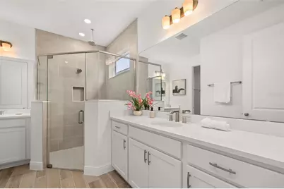 995 Fiesta Key Circle, Lady Lake, FL 32159 - Photo 13