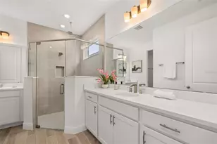 995 Fiesta Key Cir, Lady Lake, FL 32159 - Photo 13