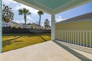 995 Fiesta Key Cir, Lady Lake, FL 32159 - Photo 9