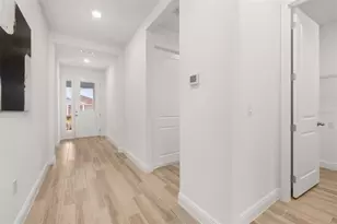 995 Fiesta Key Cir, Lady Lake, FL 32159 - Photo 17