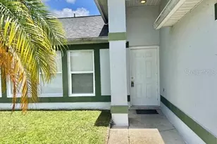 2342 Queenswood Cir, Kissimmee, FL 34743 - Photo 3