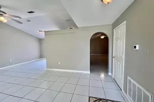 2342 Queenswood Cir, Kissimmee, FL 34743 - Photo 5