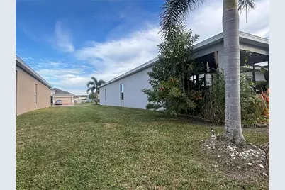 2751 Wadeview Loop, Saint Cloud, FL 34769 - Photo 5