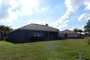 2641 Meadow View Ct, Kissimmee, FL 34746 - Photo 7