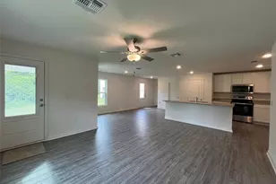 671 Bay Leaf Dr, Poinciana, FL 34759 - Photo 7