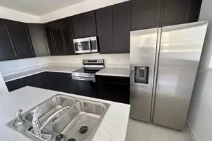 263 Bella Prestwick Blvd, Davenport, FL 33837 - Photo 3