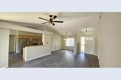 7848 Kensingham Court, Orlando, FL 32835 - Photo 3