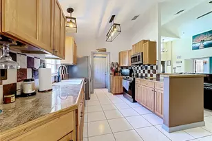 1820 Lost Lake Ct, Saint Cloud, FL 34771 - Photo 11