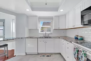 1810 Atrium Dr, Sun City Center, FL 33573 - Photo 17