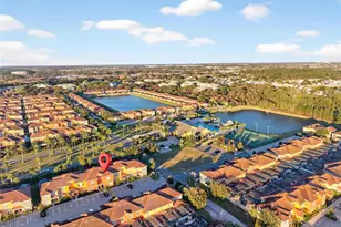 8957 Majesty Palm Rd, Kissimmee, FL 34747 - Photo 3