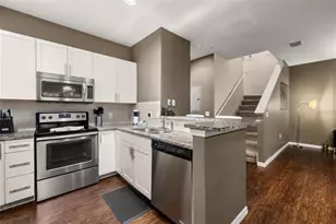 8996 Silver Pl, Kissimmee, FL 34747 - Photo 7