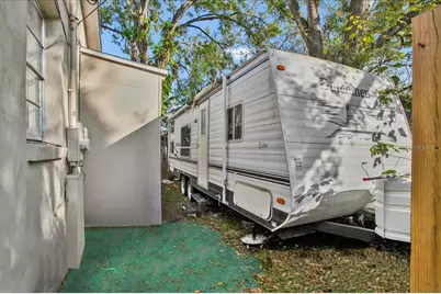 4017 Watson Road, Tampa, FL 33610 - Photo 9