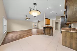 3167 Stonehurst Cir, Kissimmee, FL 34741 - Photo 7