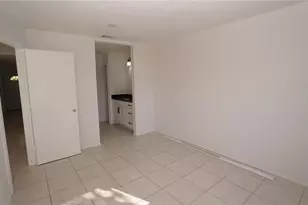 842 Angela Ln, Kissimmee, FL 34741 - Photo 9