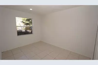 842 Angela Lane, Kissimmee, FL 34741 - Photo 15