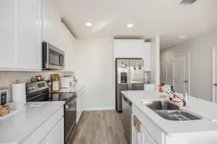 4986 Prairie Preserve Run, Saint Cloud, FL 34772 - Photo 7